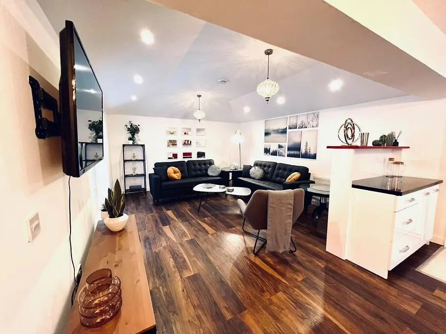 Luxe 4 Bedroom City Centre House Edinburgh 0*,
