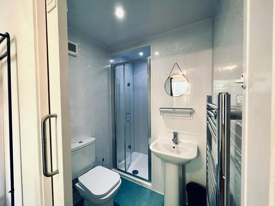 Luxe 4 Bedroom City Centre House Edinburgh