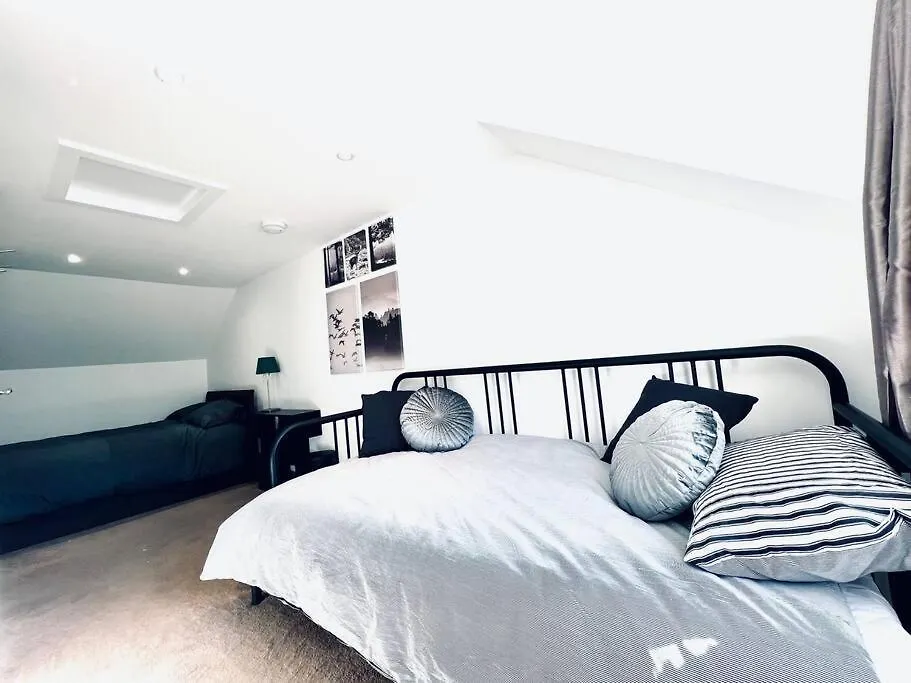 Holiday home Luxe 4 Bedroom City Centre House Edinburgh