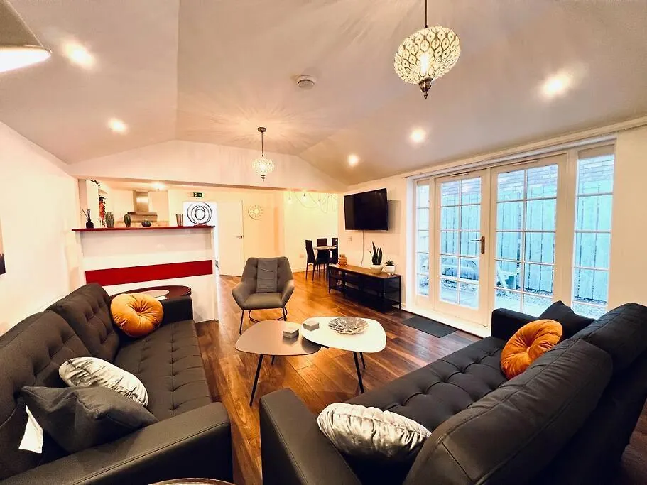Luxe 4 Bedroom City Centre House Edinburgh Holiday home