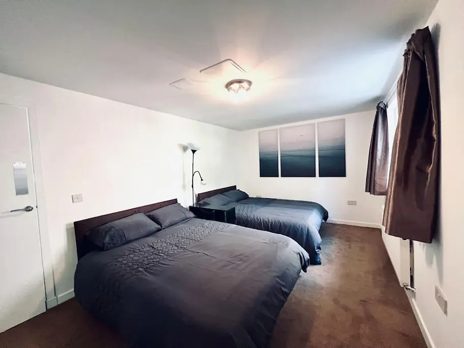 Luxe 4 Bedroom City Centre House Edinburgh 0*,  United Kingdom