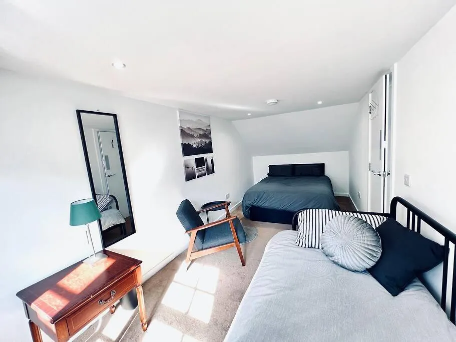 Holiday home Luxe 4 Bedroom City Centre House Edinburgh United Kingdom