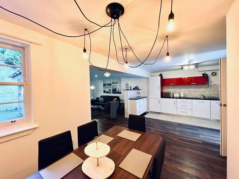 Luxe 4 Bedroom City Centre House Edinburgh United Kingdom